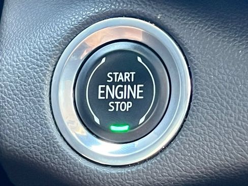 Used 2023 Buick Envision Essence w/ Sport Touring Package AWD/4WD image 35