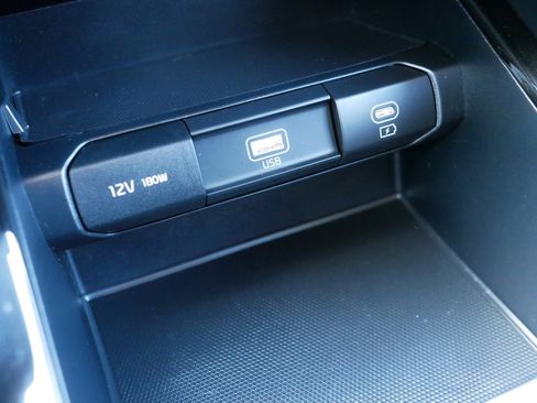 Certified 2023 Kia Telluride LX image 32