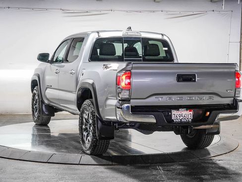 Certified 2023 Toyota Tacoma TRD Off-Road AWD/4WD image 2