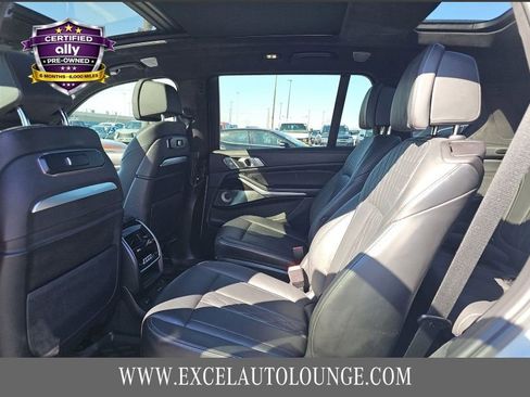 Used 2023 BMW X7 M60i w/ Executive Package image 13