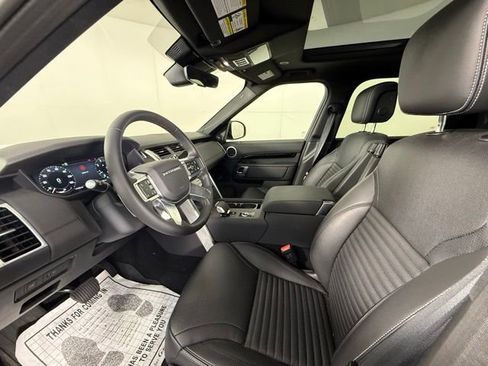 Certified 2025 Land Rover Discovery S AWD/4WD image 15