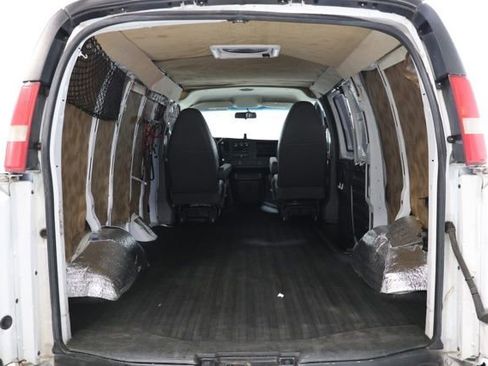 Used 2015 GMC Savana 2500 RWD image 29