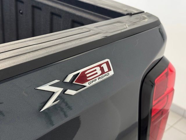 Used 2020 GMC Sierra 1500 SLE w/ SLE Value Package AWD/4WD image 43