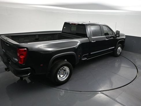 Used 2026 Chevrolet Silverado 3500 High Country w/ High Country Premium Package AWD/4WD image 21