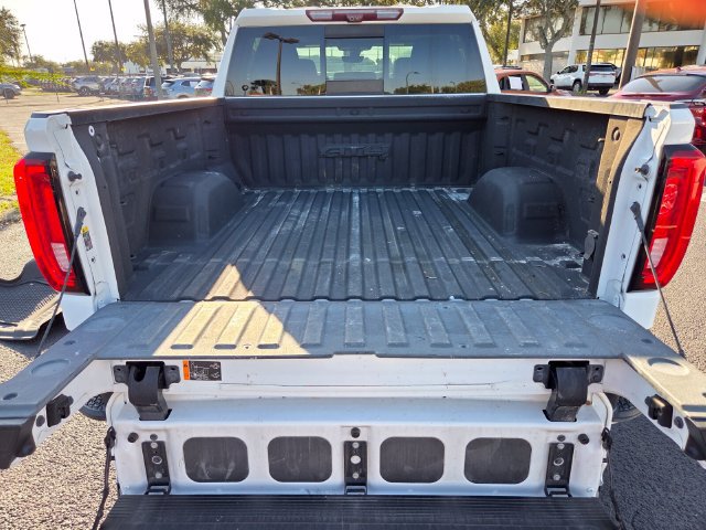 Used 2021 GMC Sierra 1500 AT4 w/ AT4 Premium Package AWD/4WD image 14
