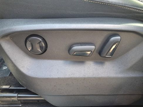 Used 2022 Volkswagen Atlas SE w/ Panoramic Sunroof Package image 9