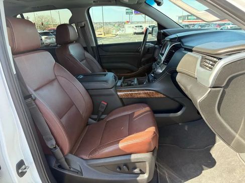 Used 2019 Chevrolet Tahoe Premier w/ Premier Plus Edition AWD/4WD image 17
