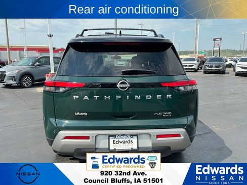 Used 2022 Nissan Pathfinder Platinum w/ Lighting Package (N93) AWD/4WD image 10