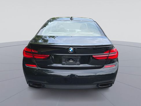 Used 2019 BMW 750i xDrive w/ Executive Package AWD/4WD image 30