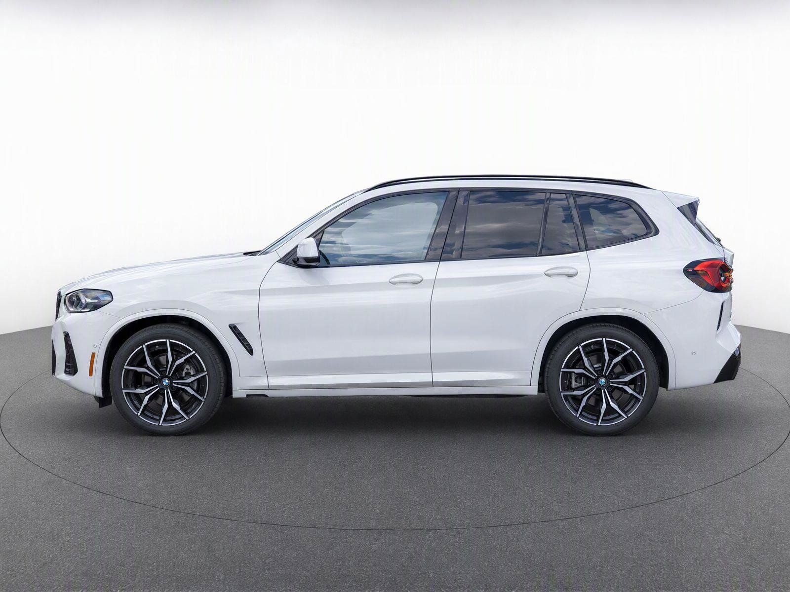 Used 2024 BMW X3 xDrive30i w/ M Sport Package AWD/4WD image 4