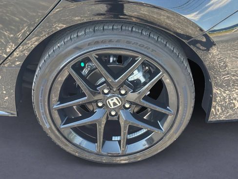 Used 2023 Honda Civic Sport image 10