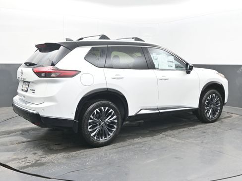 New 2026 Nissan Rogue Platinum w/ Platinum Premium Package image 7