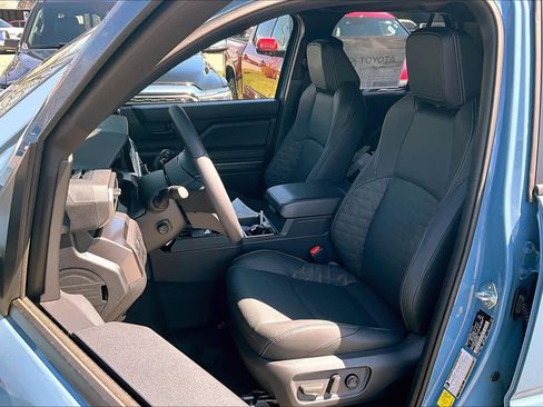 New 2026 Toyota 4Runner TRD Off-Road Premium w/ Tow Technology Package AWD/4WD image 9