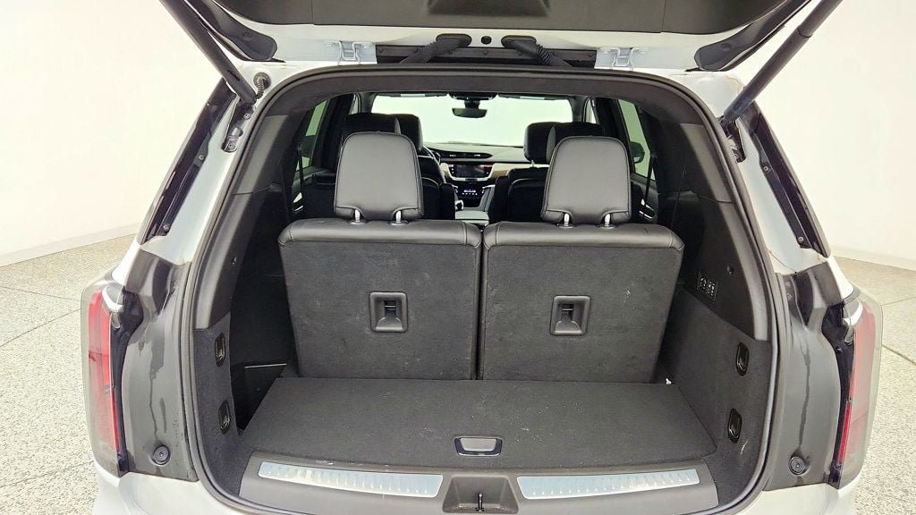 Used 2024 Cadillac XT6 Sport w/ Platinum Package AWD/4WD image 23
