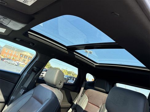 Used 2023 Chevrolet Blazer RS w/ Driver Confidence II Package image 19