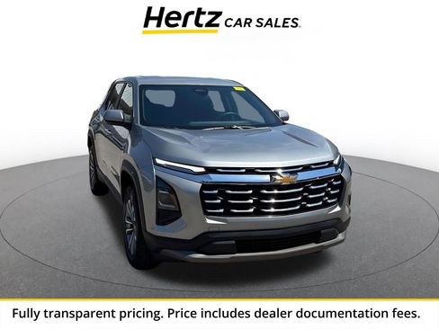 Used 2025 Chevrolet Equinox LT FWD image 1