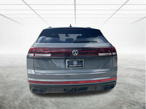 New 2026 Volkswagen Atlas Cross Sport SEL R-Line AWD/4WD image 4
