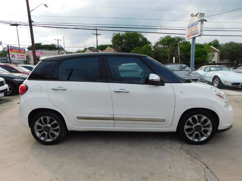 Used 2014 FIAT 500L Lounge image 8