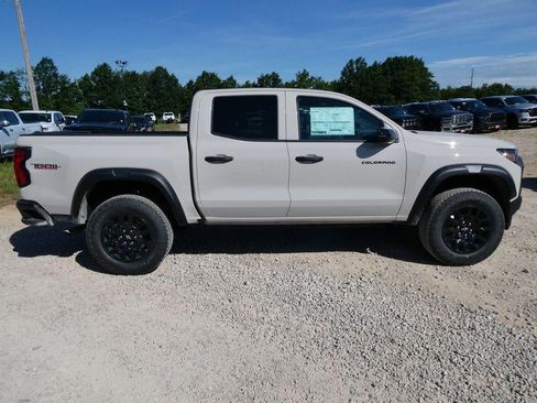 New 2026 Chevrolet Colorado Trail Boss AWD/4WD image 3