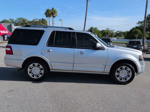 Used 2012 Ford Expedition Limited RWD image 3