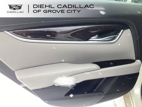 Used 2014 Cadillac XTS Luxury w/ Driver Awareness Package image 10