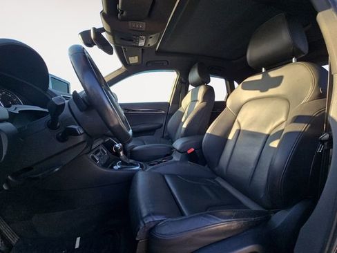 Used 2018 Audi Q3 2.0T Premium Plus image 9