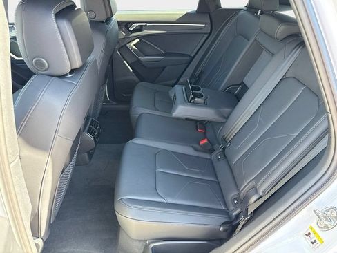 Used 2025 Audi Q3 2.0T Premium w/ Convenience Package AWD/4WD image 12