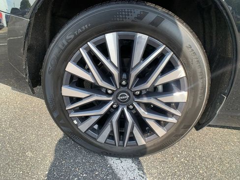 Used 2025 Nissan Altima 2.5 SV AWD/4WD image 33