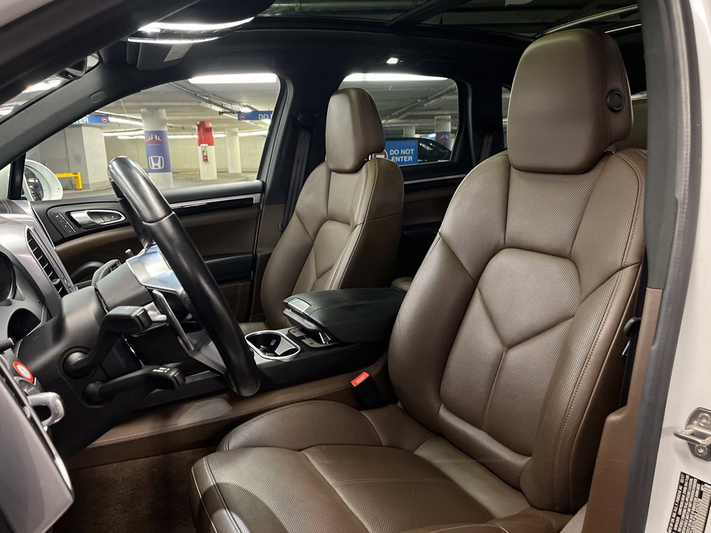 Used 2017 Porsche Cayenne S AWD/4WD image 20