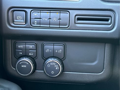 Used 2023 Chevrolet Tahoe RST image 24