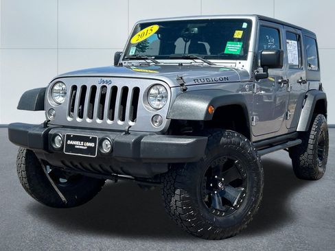 Used 2015 Jeep Wrangler Unlimited Rubicon w/ Connectivity Group AWD/4WD image 1