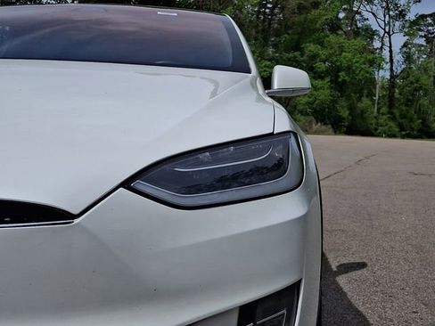 Used 2017 Tesla Model X 100D AWD/4WD image 11