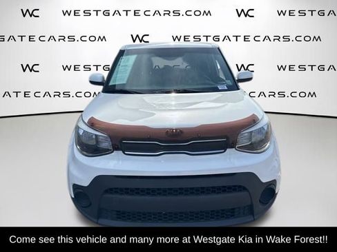 Used 2019 Kia Soul w/ Convenience Package image 2