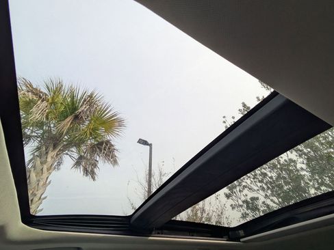 Used 2015 Nissan Murano SL w/ SL Technology Package image 24