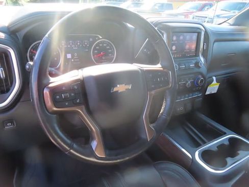 Used 2020 Chevrolet Silverado 1500 High Country w/ Technology Package image 17