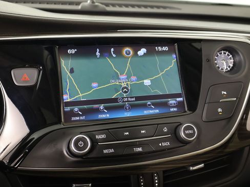 Used 2019 Buick Envision Essence image 7