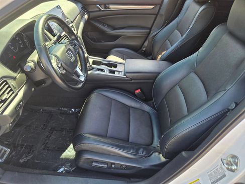 Used 2018 Honda Accord Sport image 14