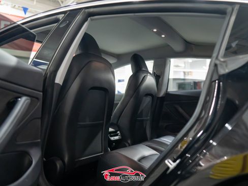 Used 2019 Tesla Model 3 Long Range image 21