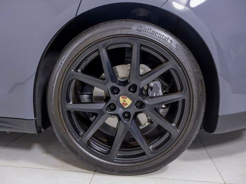Certified 2025 Porsche Panamera w/ Premium Package RWD image 25