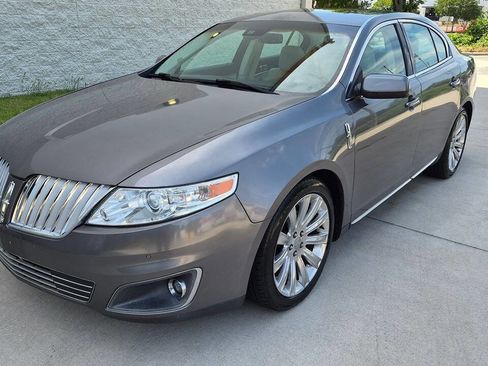 Used 2012 Lincoln MKS FWD image 4