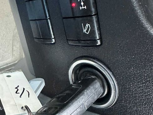 Used 2016 Freightliner Sprinter 2500 image 32