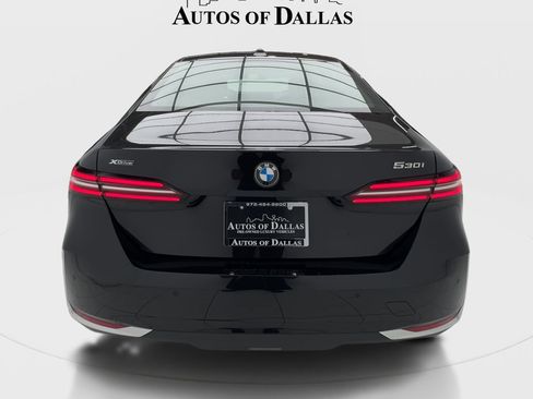 Used 2026 BMW 530i xDrive AWD/4WD image 9