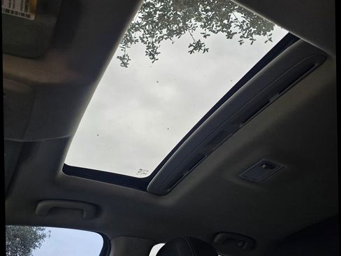 Used 2015 Chevrolet Trax LTZ image 23