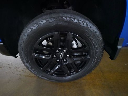 Used 2023 Chevrolet Silverado 1500 LT Trail Boss w/ Convenience Package II AWD/4WD image 26