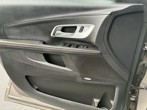 Used 2012 Chevrolet Equinox LTZ image 16