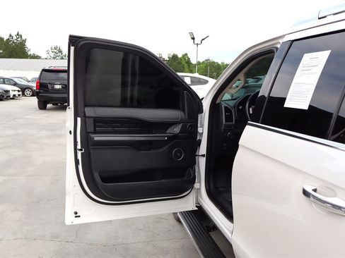 Used 2018 Ford Expedition Max Platinum AWD/4WD image 48
