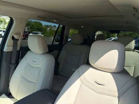Certified 2024 Cadillac XT6 Premium Luxury w/ Technology Package AWD/4WD image 2