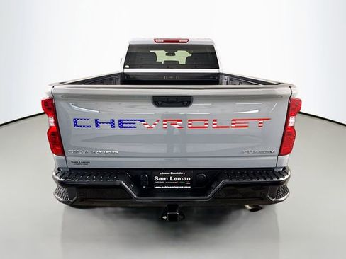 Used 2025 Chevrolet Silverado 2500 Custom w/ Custom Value Package AWD/4WD image 6