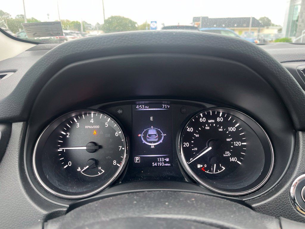 Used 2017 Nissan Rogue Sport SL w/ SL Premium Package AWD/4WD image 12