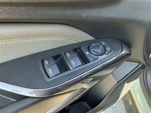 Used 2025 Chevrolet Trax ACTIV w/ Driver Confidence Package image 12